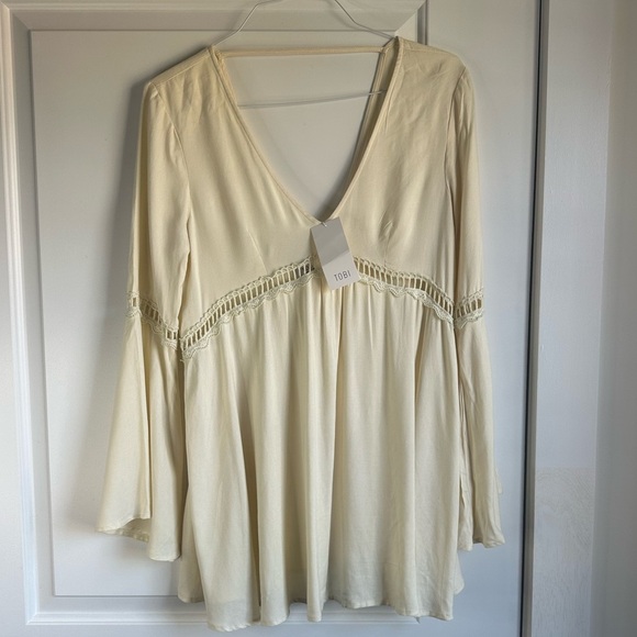 NWT TOBI Bohemian Beachy Flowy Long Sleeved Dress Cream Colored Small - Picture 1 of 6